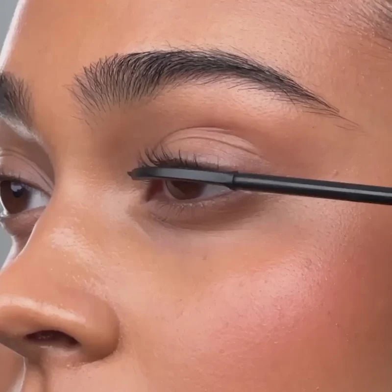 مسكرة ريفاي  للرموش  متوفر الحين بالكويت